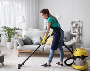 carpet cleaning employee